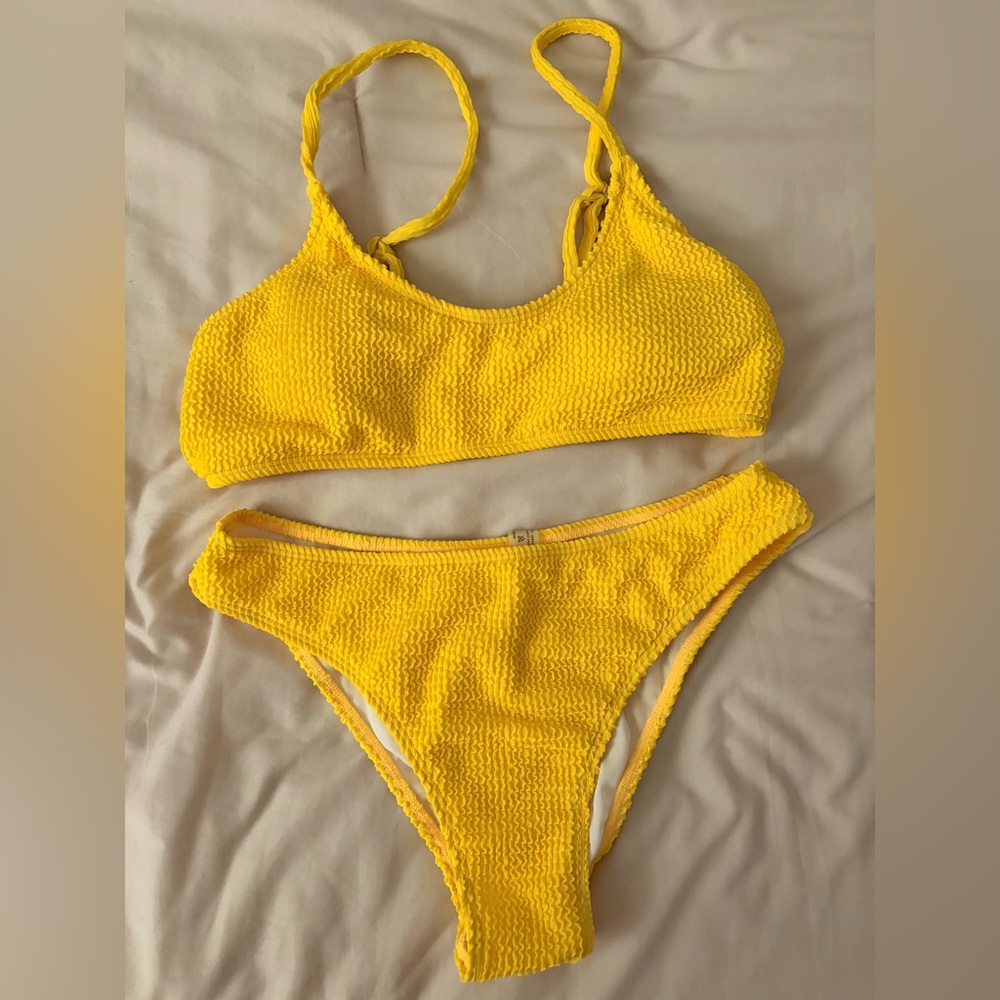 Women’s yellow bikini NEW